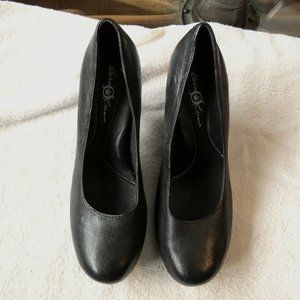 Born Crown Heels -  Sz 8 1/2